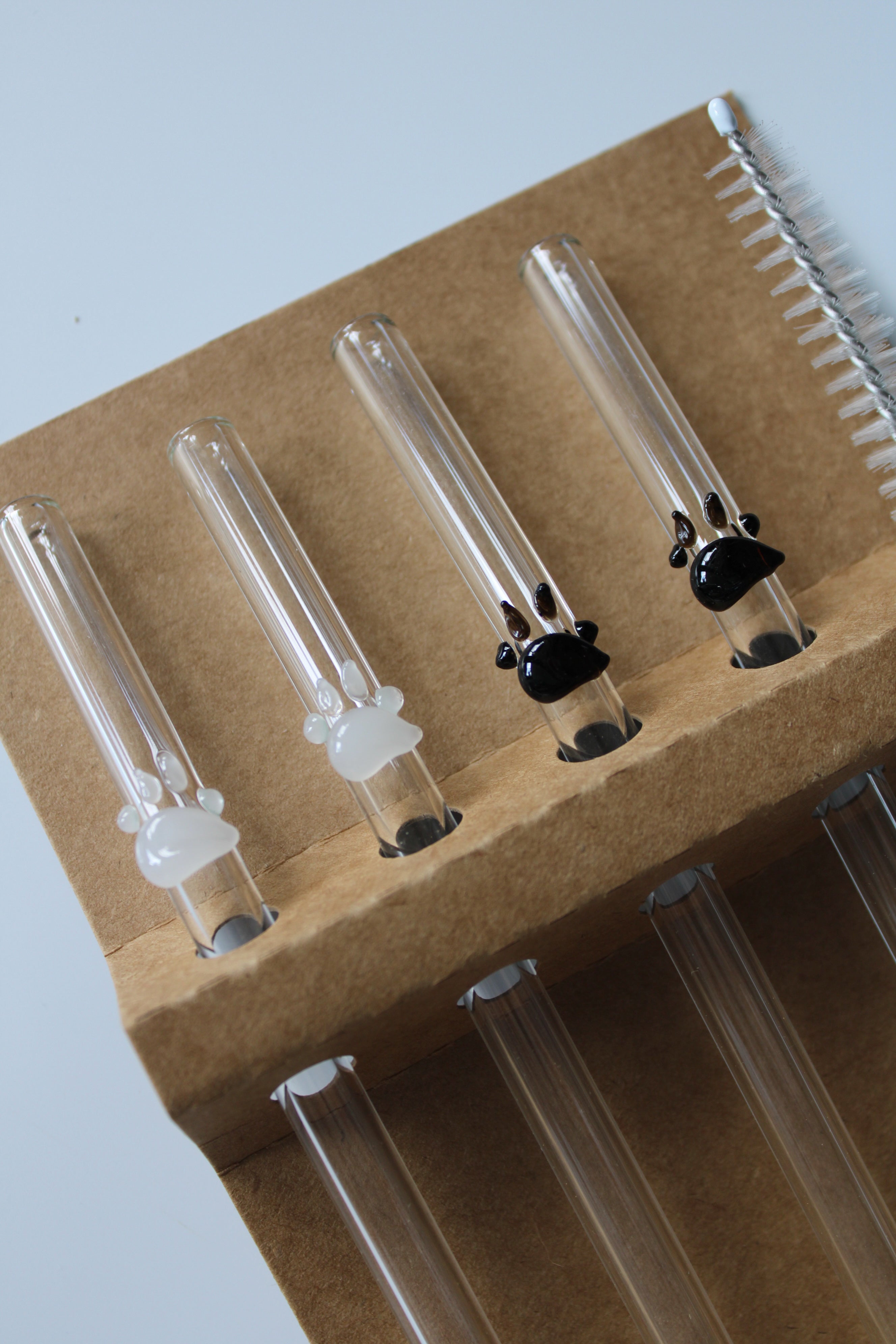 Glasstrohhalme mit Katzenpfote (4er-Set inkl. Reinigungsbürste)